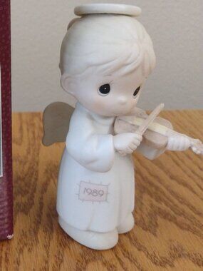 Precious Moments Oh Holy Night Special 1989 Vintage Figurine 522546 with box